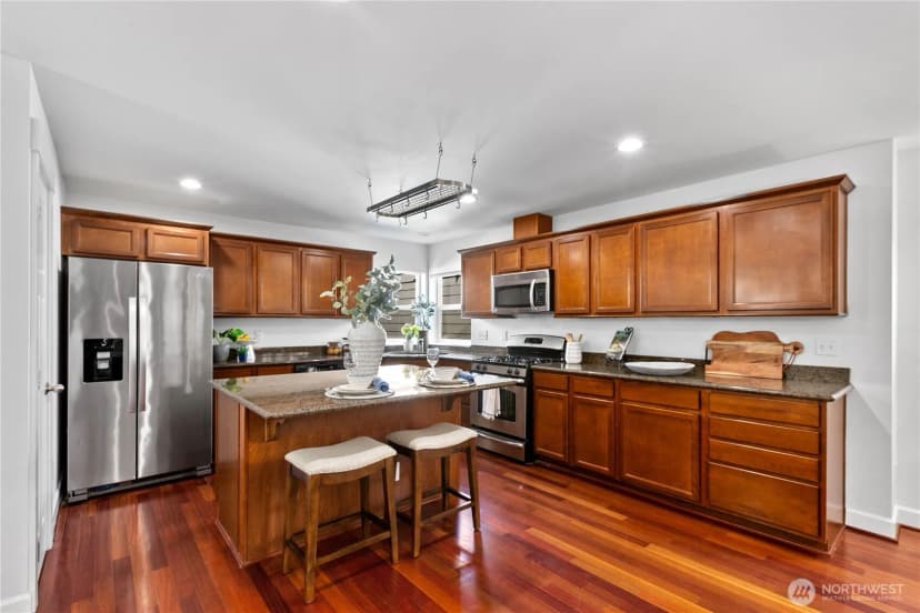 Property photo for 3806 Interlake Avenue N #b, Seattle photo 5