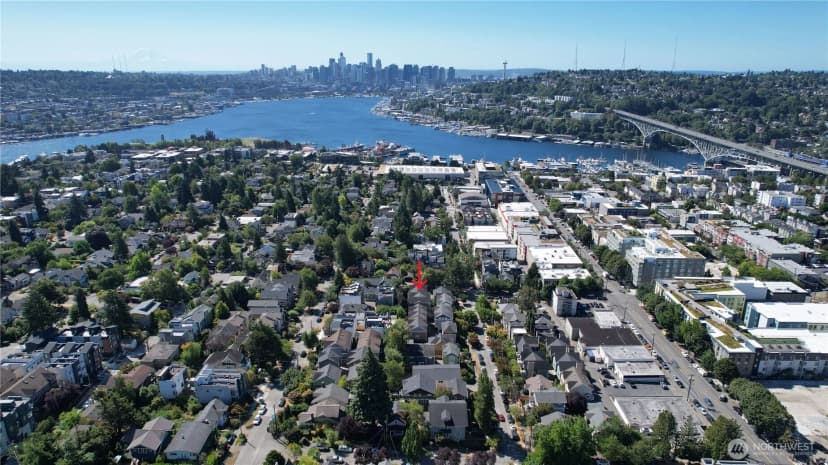 Property photo for 3806 Interlake Avenue N #b, Seattle photo 20