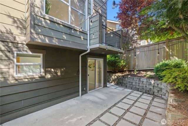 Property photo for 3806 Interlake Avenue N #b, Seattle