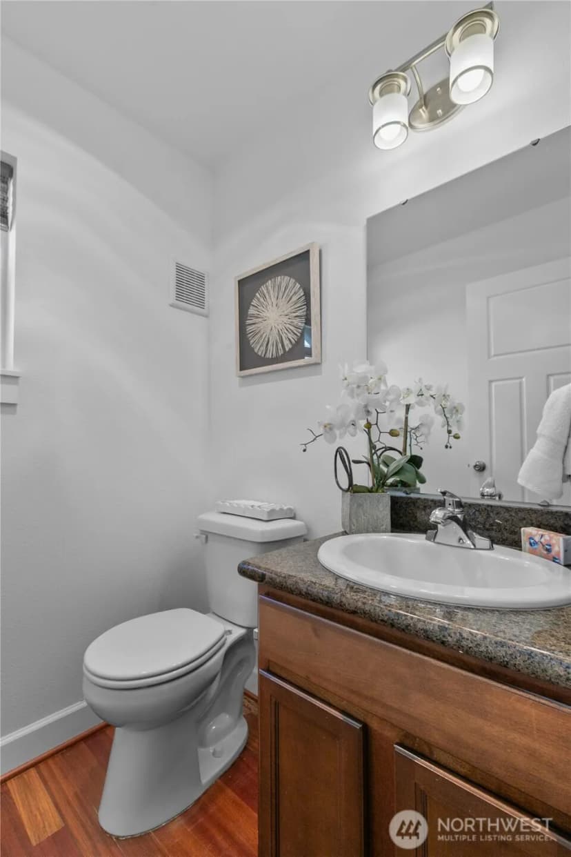 Property photo for 3806 Interlake Avenue N #b, Seattle photo 7