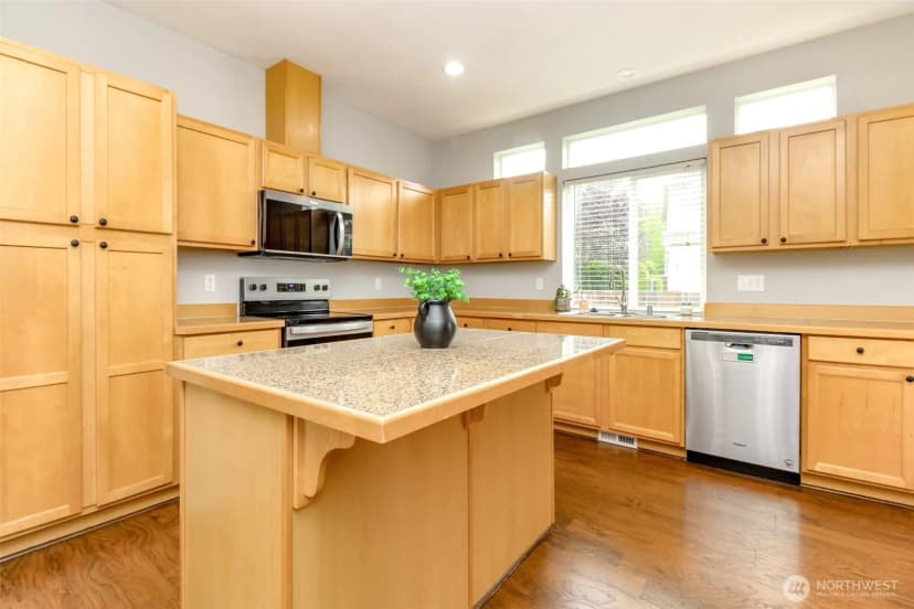Property photo for 6409 Francis Avenue Se, Auburn photo 11