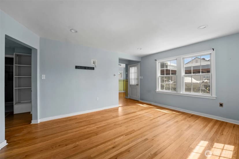 Property photo for 137 E Hemlock Avenue, Sunnyside photo 9