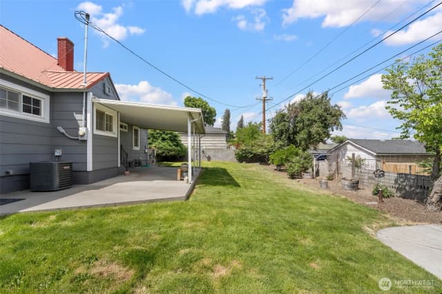 Property photo for 137 E Hemlock Avenue, Sunnyside photo 5