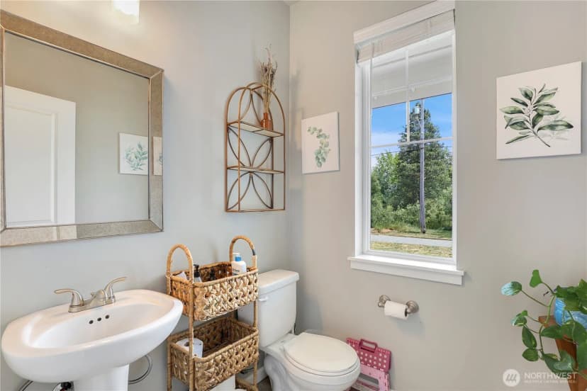 Property photo for 8438 Tacoma Avenue S, Tacoma photo 15