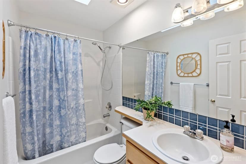 Property photo for 3532 Ne Shore Cliff Street, Bremerton photo 26
