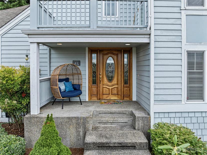 Property photo for 3532 Ne Shore Cliff Street, Bremerton photo 3