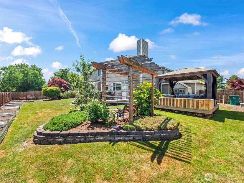 Property photo for 535 Blanchat Court, Enumclaw photo 6