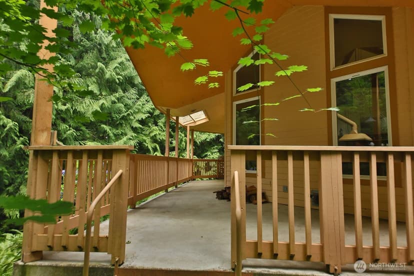 Property photo for 3048 Forest Lane, Langley photo 25