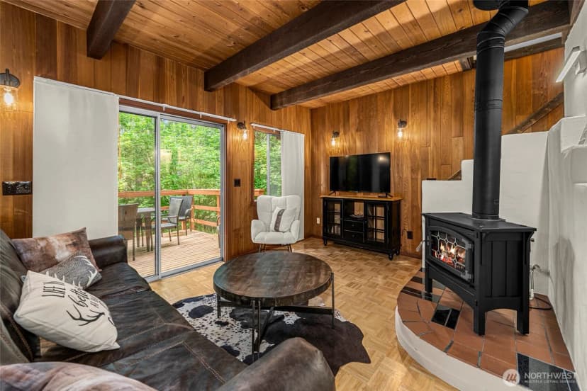 Property photo for 18690 Rieche Road, Lake Wenatchee photo 7