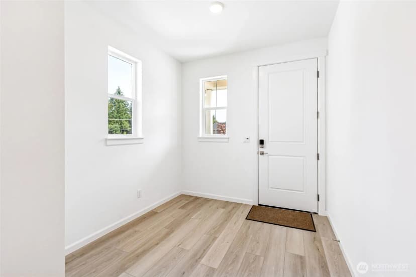 Property photo for 20424 E 97th Avenue E #6, Graham photo 2