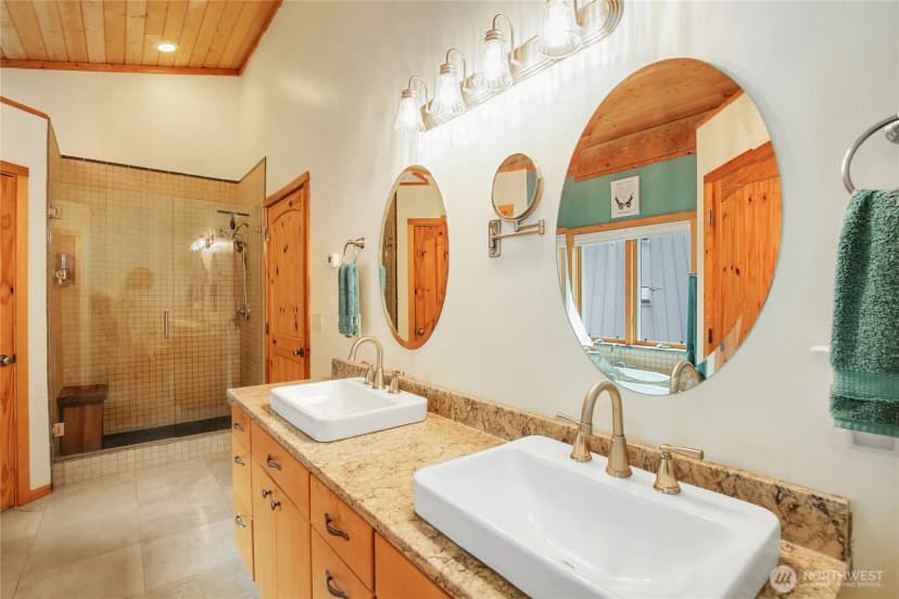 Property photo for 2548 Ne Rachels Lane, Poulsbo photo 20