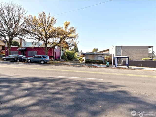 Property photo for 6517 35th Avenue Sw, Seattle photo 5
