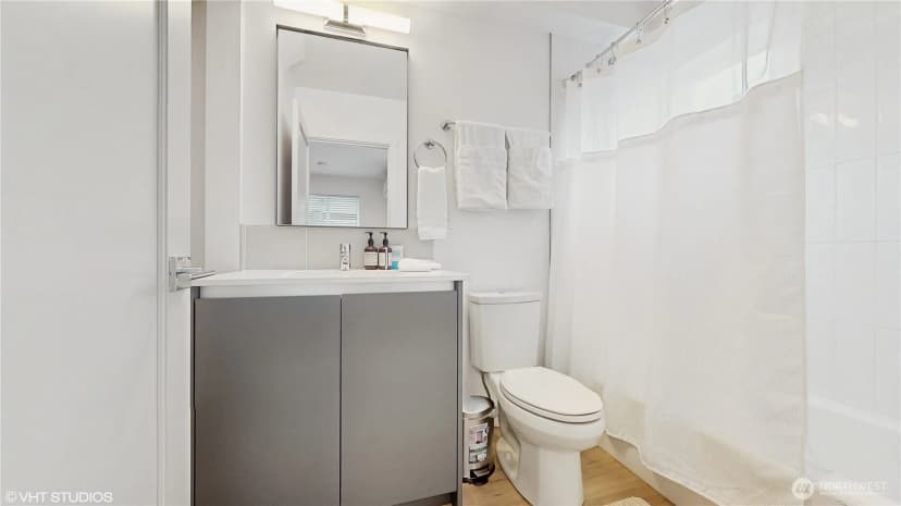 Property photo for 1300 E Remington Court #a, Seattle photo 27