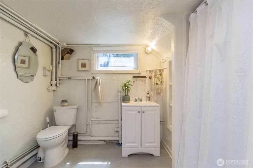 Property photo for 210 Se 4th Street, College Place photo 18