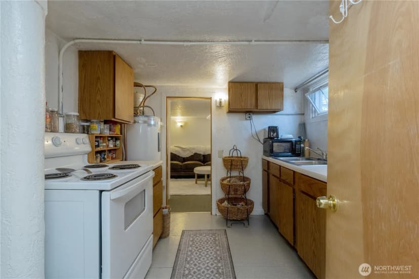 Property photo for 210 Se 4th Street, College Place photo 17