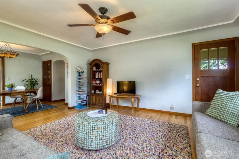 Property photo for 210 Se 4th Street, College Place photo 4