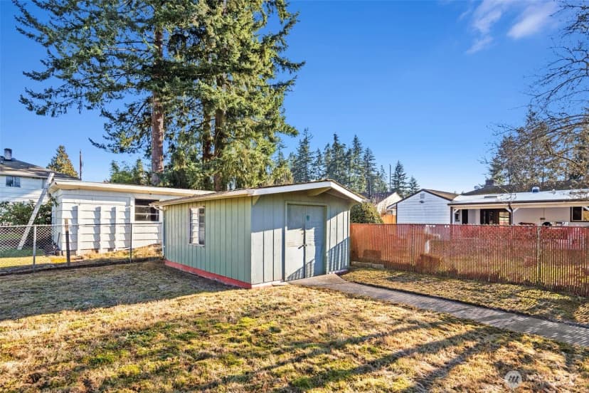 Property photo for 19212 Wallingford Avenue N, Shoreline photo 4