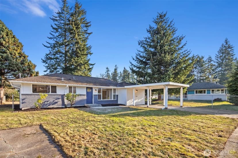 Property photo for 19212 Wallingford Avenue N, Shoreline