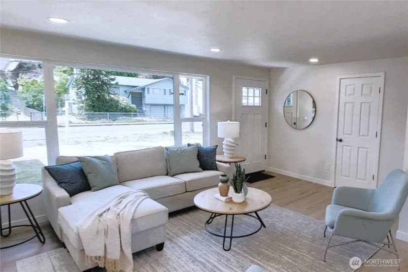Property photo for 19212 Wallingford Avenue N, Shoreline photo 10