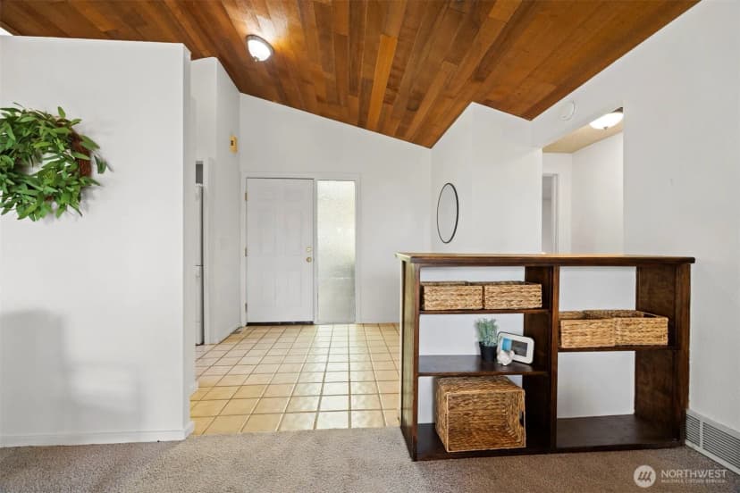 Property photo for 606 N State Street, Bellingham photo 8