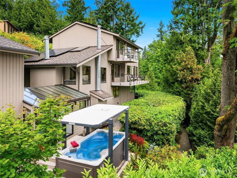 Property photo for 5665 E Mercer Way, Mercer Island photo 30