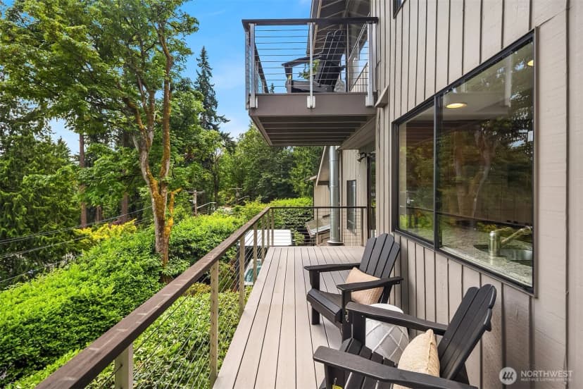 Property photo for 5665 E Mercer Way, Mercer Island photo 11