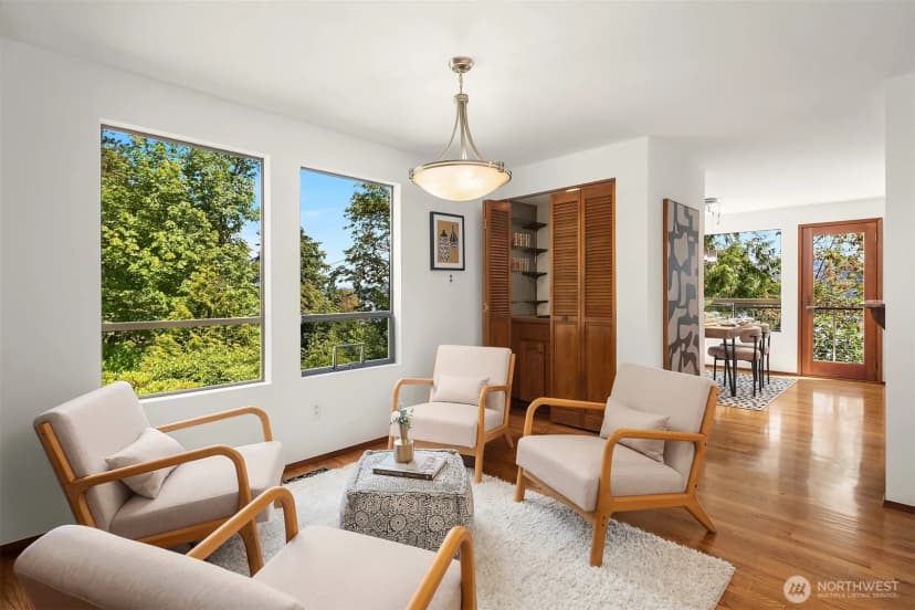 Property photo for 5665 E Mercer Way, Mercer Island photo 12