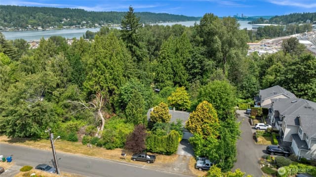 Property photo for 1412 N 40th Street, Renton photo 3