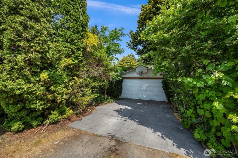 Property photo for 1412 N 40th Street, Renton photo 24