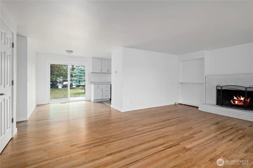 Property photo for 110 N Oak Harbor Road, Oak Harbor photo 8