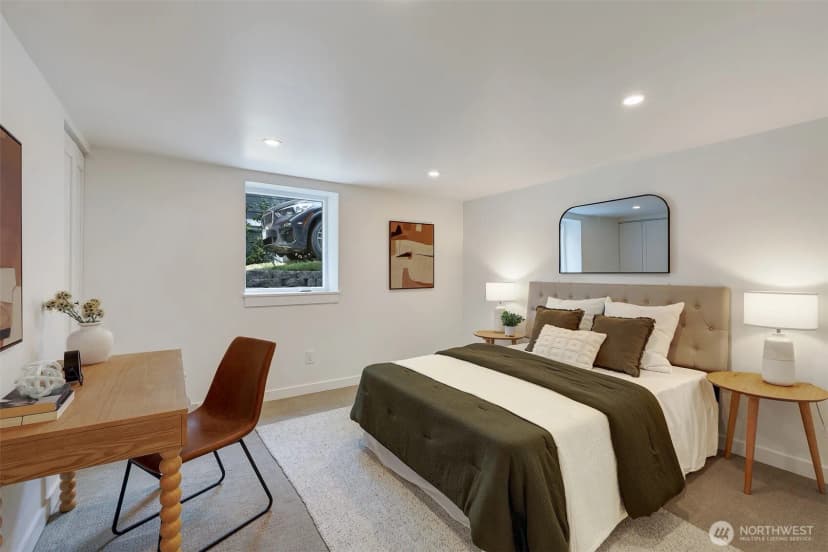 Property photo for 8811 12th Avenue Ne, Seattle photo 23
