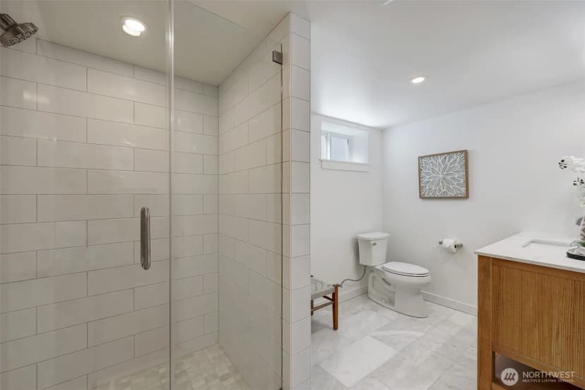 Property photo for 8811 12th Avenue Ne, Seattle photo 25