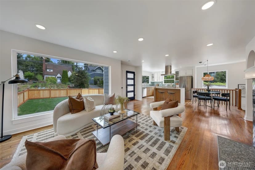 Property photo for 8811 12th Avenue Ne, Seattle photo 15