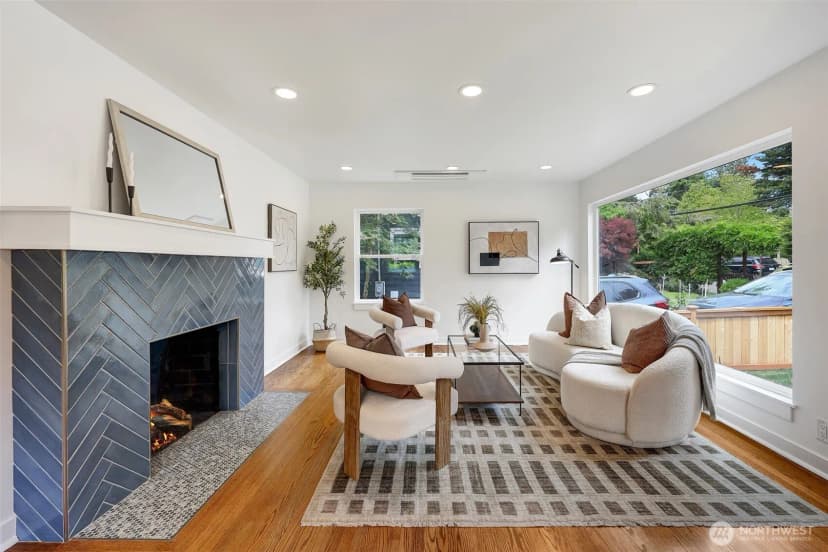 Property photo for 8811 12th Avenue Ne, Seattle photo 3