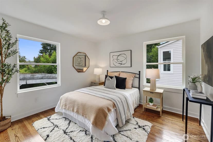 Property photo for 8811 12th Avenue Ne, Seattle photo 18