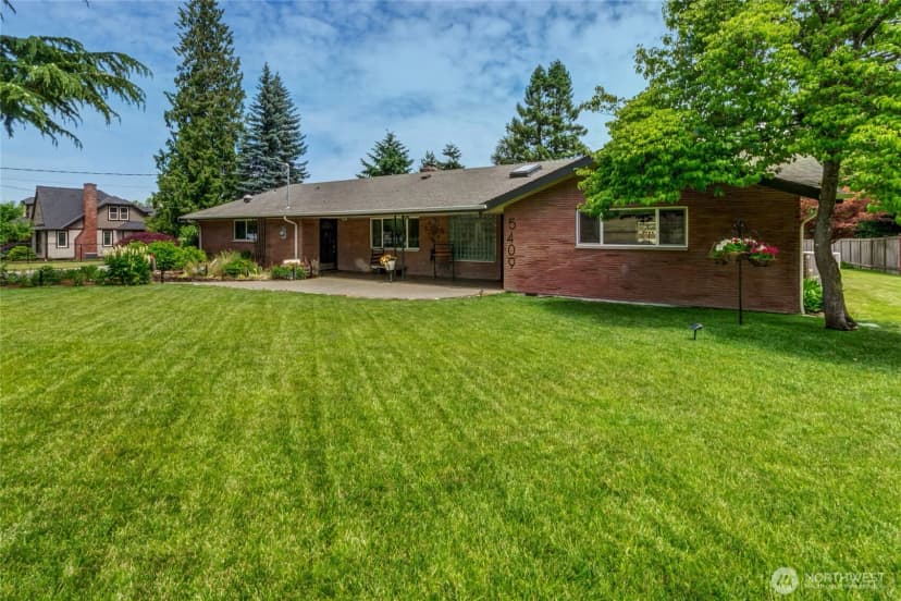 Property photo for 5409 Vickery Avenue E, Tacoma photo 2