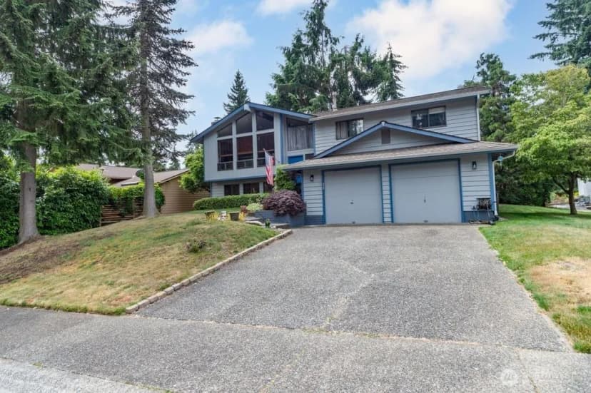 Property photo for 31949 36th Avenue Sw, Federal Way photo 2