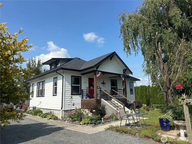 Property photo for 242 Morton St., Sumas photo 2