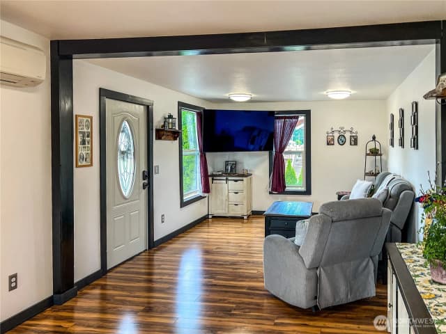 Property photo for 242 Morton St., Sumas photo 5
