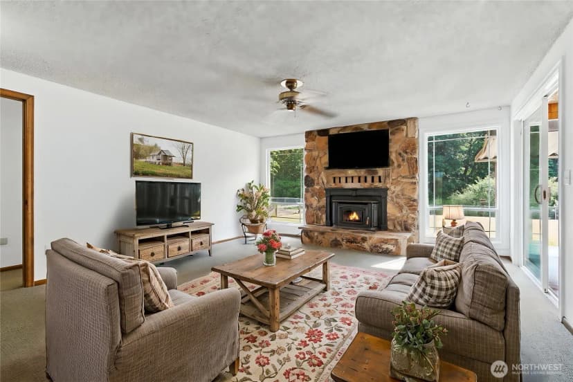 Property photo for 22 Riverview Drive Ne, Auburn photo 12