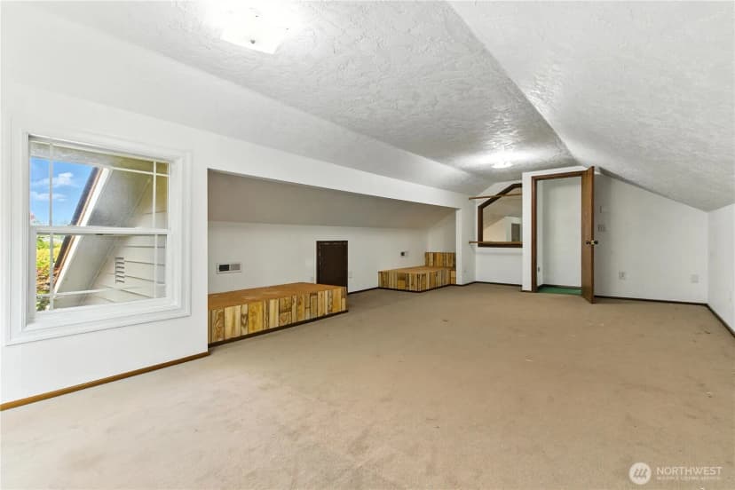 Property photo for 22 Riverview Drive Ne, Auburn photo 7
