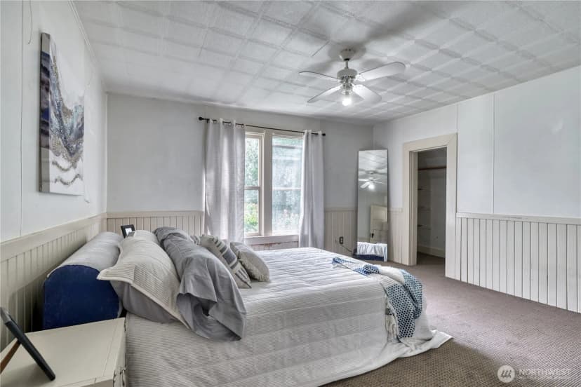 Property photo for 976 Peace Portal Drive, Blaine photo 12