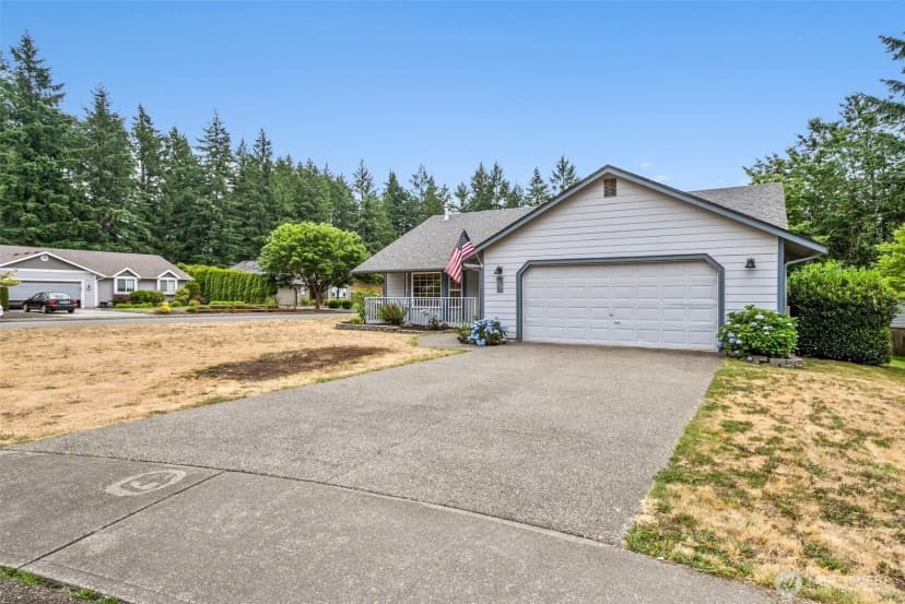 Property photo for 7609 39th Court Se, Lacey photo 2