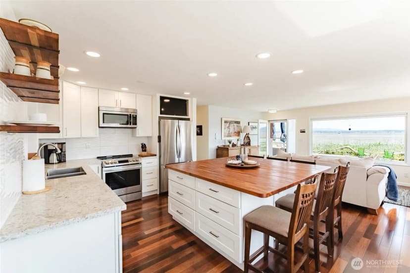 Property photo for 4452 Saltspring Drive, Ferndale photo 6