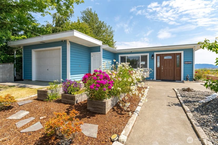Property photo for 4452 Saltspring Drive, Ferndale photo 3