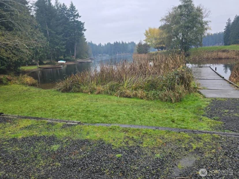 Property photo for 360 E Lakeshore Drive E, Shelton photo 6
