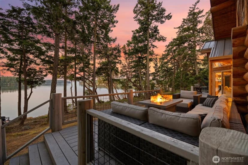 Property photo for 40 Driftwood Shores, Henry Island photo 4