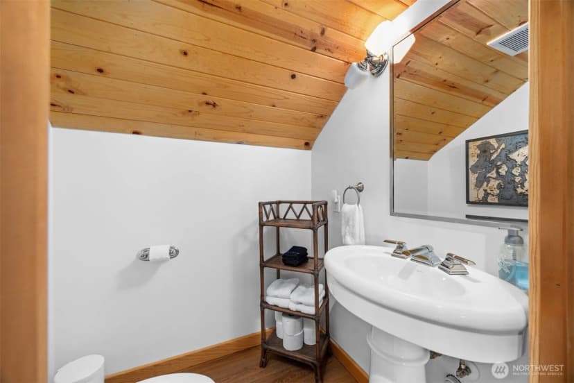 Property photo for 40 Driftwood Shores, Henry Island photo 33