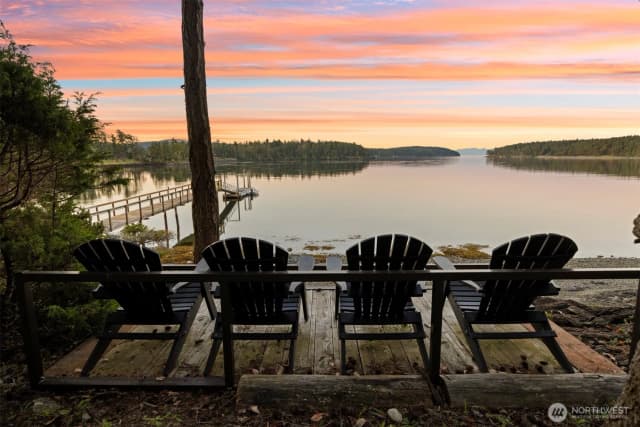 Property photo for 40 Driftwood Shores, Henry Island photo 5