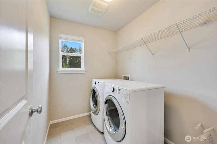 Property photo for 16311 5th Drive Se, Bothell photo 23